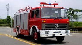 東風(fēng)145水罐消防車(chē)5噸圖片