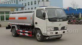 東風(fēng)金霸化工液體運輸車(chē)圖片