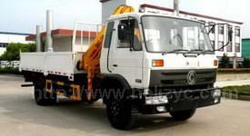 東風(fēng)153隨車(chē)起重運輸車(chē)圖片